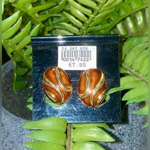 🌸 Charming Shining Brown & Gold tone clip on earrings  🌸